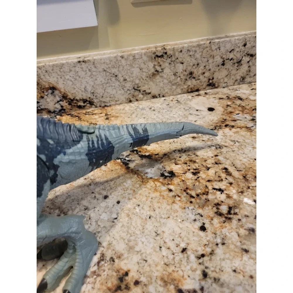 Jurassic World Dominion Strike 'N Roar Giganotosaurus Dinosaur Figure Works 23